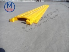 供應(yīng)道路過(guò)線槽 線槽板規(guī)格 遼寧過(guò)線槽 - 道路減速設(shè)備 - 交通安全設(shè)施 - 安全、防護(hù) - 供應(yīng) - 切它網(wǎng)(QieTa.com)
